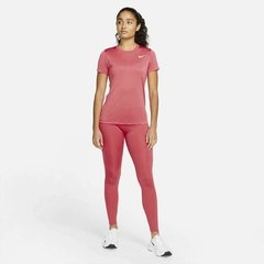 Camiseta Nike Dri-FIT Legend Feminina - comprar online