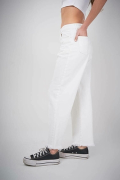 SLOUCHY KINKS WHITE en internet