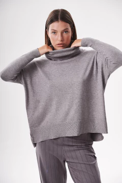 Imagen de SWEATER VAPOR BLUE