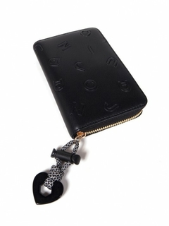 BILLETERA LETRAS MEDIANA (30111-5) - MioStore