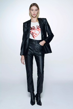 REMERA AMORE