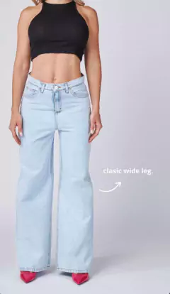 Wide Caroline en internet