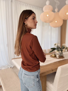 Polera Almond - comprar online