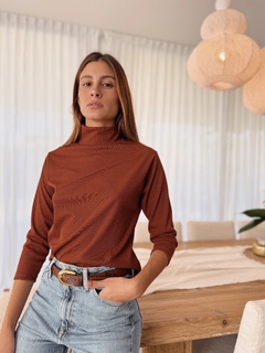 Polera Almond - tienda online