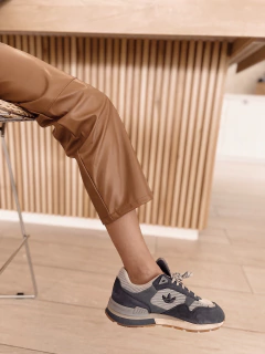 Jogger Landon en internet