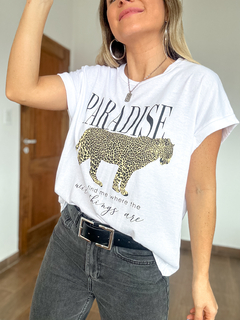 Remera Paradise Blanca en internet