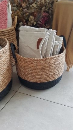 Canastos seagrass con cuero negro en internet