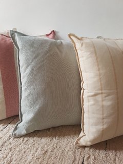 Almohadón Tusor natural con líneas en lurex - Acurrucate