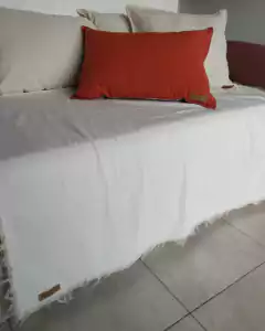 Manta Tusor descrudado en internet