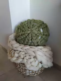 Almohadón Tejido verde - Acurrucate