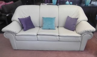Sofa Comodissimo de tres cuerpos 2.10 mts