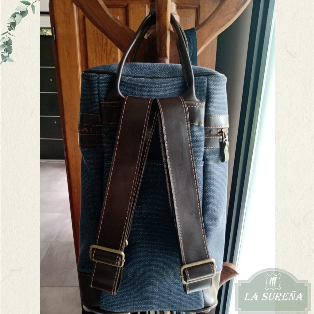 Porta termo Mochila de cuero y lona panamá