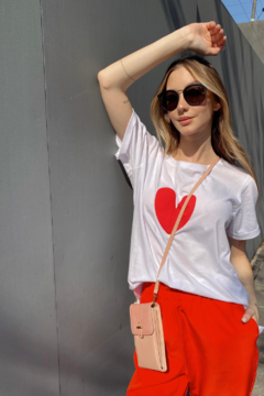 REMERA LOVE - comprar online
