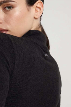POLERA NASSER en internet