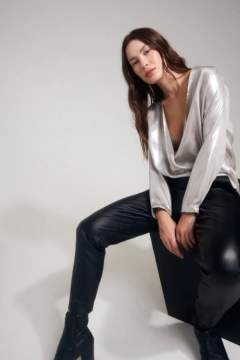BLUSA SHINE SILVER
