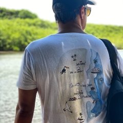 Camiseta Aquarelada Mapa na internet