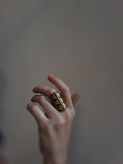 Anillo Tribu Triángulos de Bronce ▽ Listo para retirar