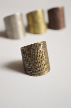 Anillos Bandas Texturadas ▽ Líneas I ▽ Listas para retirar - comprar online