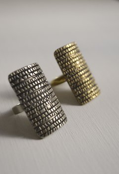 Anillo Hilos Rayados Grande