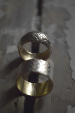 Anillos bandas ▽ Listos para entregar - tienda online