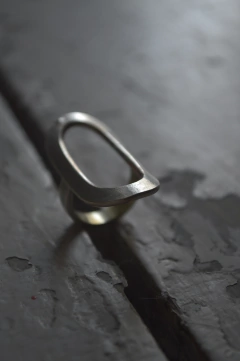 Anillo contornos A ▽ Listo para entregar en internet