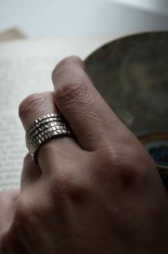 Anillos Apilados Cincelados - tienda online