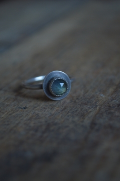 Anillo Mineral Labradorita y Plata ▽ Listo para entregar en internet