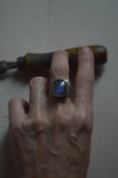 Imagen de Anillo Mineral Labradorita ▽ Listo para entregar