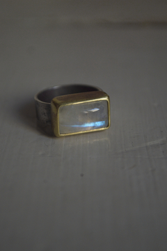 Imagen de Anillo Mineral piedra luna ▽ Listo para entregar