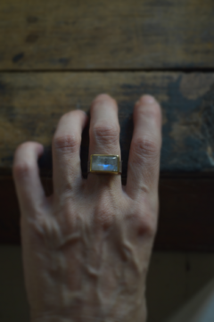 Anillo Mineral piedra luna ▽ Listo para entregar en internet