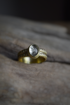 Anillo Mineral Cuarzo Cristal ▽ Listo para entregar - Marcapiel