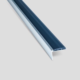 Nariz de escalón paso con PVC - ASTARTE DISTRIBUCIONES
