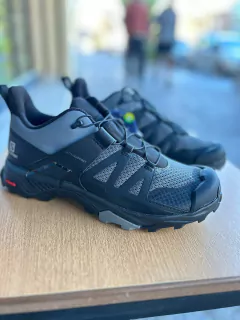 Deportiva Salomon X Ultra 4 - comprar online