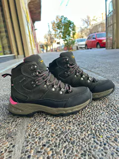 Zapatilla 1/2 caña Tomahawk Quebec en internet