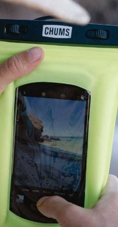 BOLSA ESTANCO PARA CELULAR FLOTANTE MARCA CHUMS - comprar online