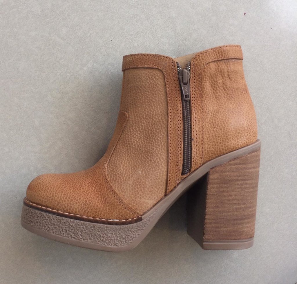 Botas taco alto - Botas de mujer- Batistella.com.ar