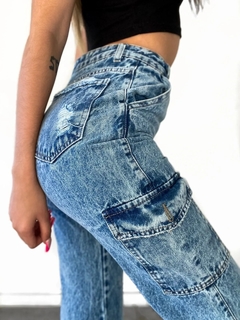 Pant Emilia en internet
