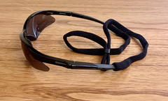 Lentes  medio Marco color Negro cristal Negro y vivos Negros  UV400 Protection Unisex Bicicleta Running modelo Cardiff - Patilla Flex con Sujetador