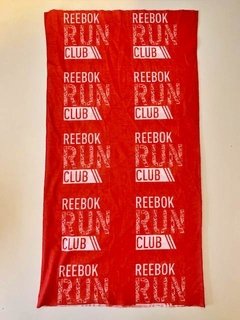 Cuello Multifuncion Tipo Buff color Rojo Reebok Sin Costura - comprar online