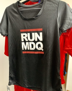 Remera Dri Fit Run MDQ corte hombre y mujer