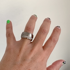 Anillo acero en internet