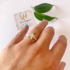 Anillo estrella con micro circón en internet