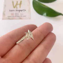 Anillo estrella con micro circón - Vero Hogarte