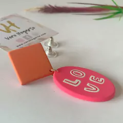 Aros colgantes “love” - comprar online