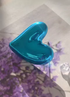 Corazón azul metalizado en internet