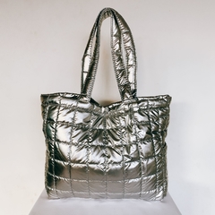 Tote rectangular metálico
