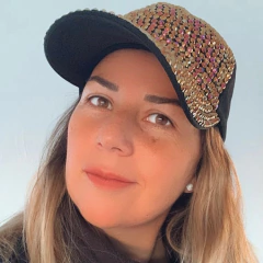 Gorra brillo destellos dorados