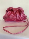 Bolso fucsia metalizado