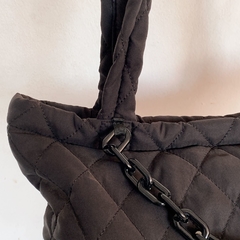 Tote Negro con cadena en internet