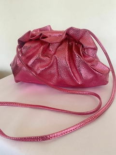Bolso fucsia metalizado - comprar online